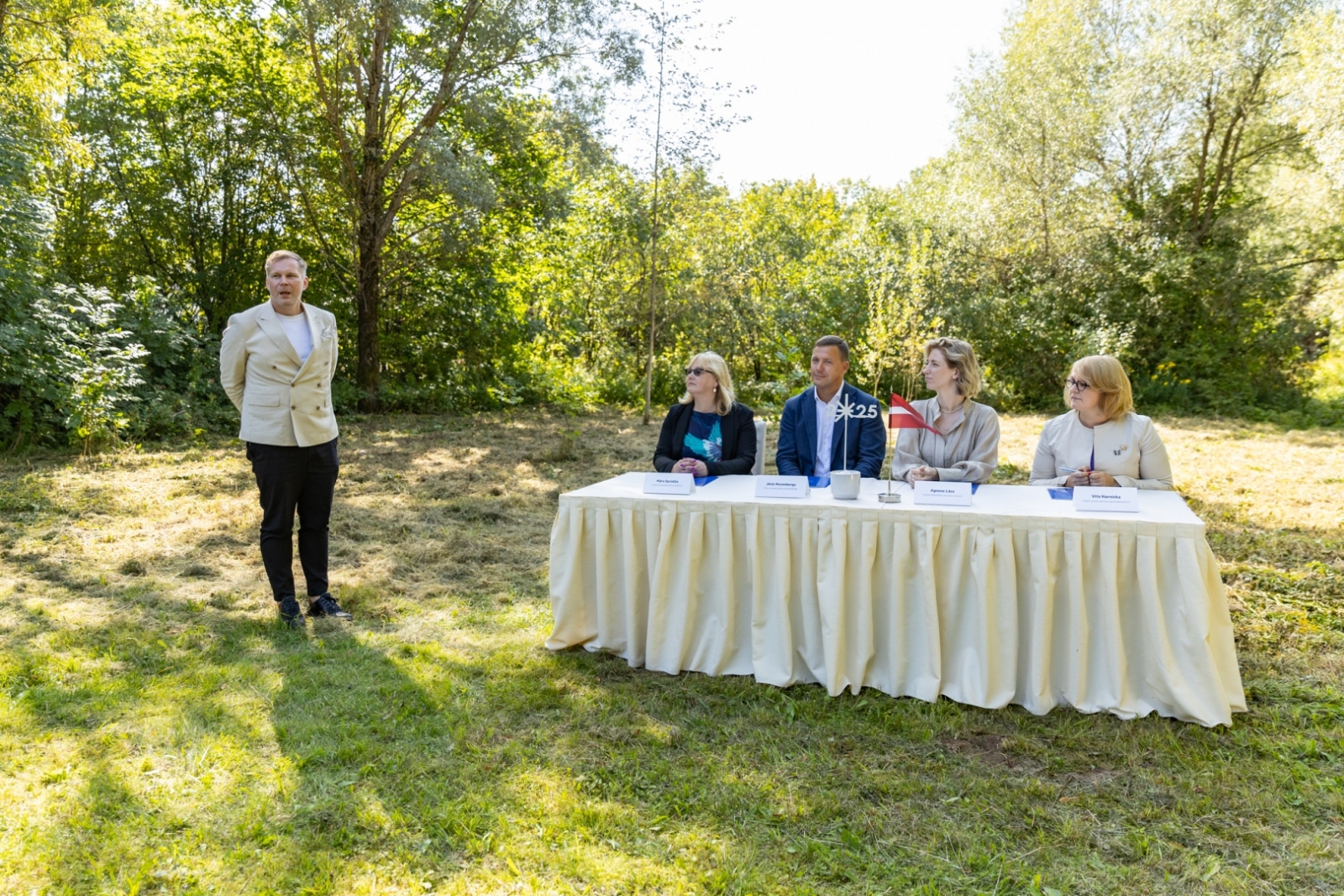 Kultūras ministrija, Cēsu novada pašvaldība, Latvijas Nacionālais arhīvs un Valsts Zemes dienests paraksta vienošanos par jaunas Cēsu arhīva ēkas būvniecību