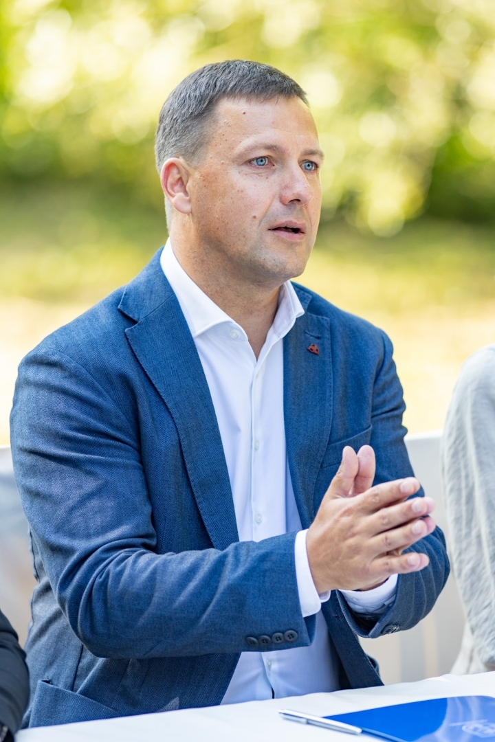 Kultūras ministrija, Cēsu novada pašvaldība, Latvijas Nacionālais arhīvs un Valsts Zemes dienests paraksta vienošanos par jaunas Cēsu arhīva ēkas būvniecību