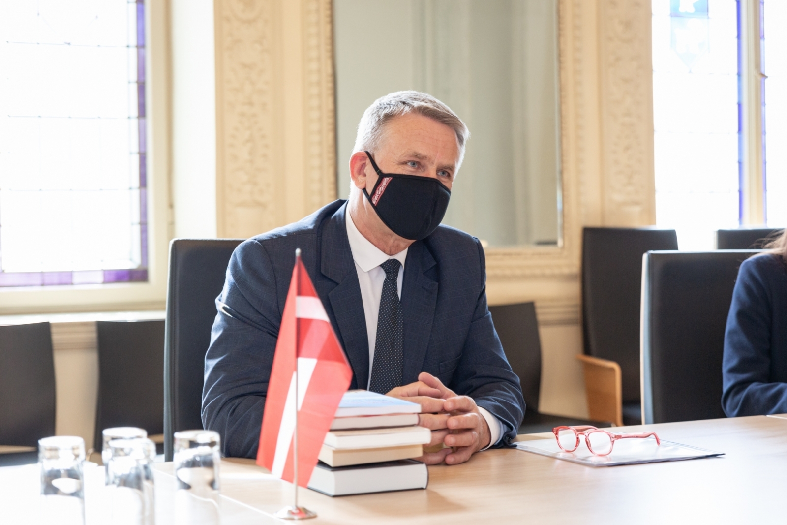 Kultūras ministrs Nauris Puntulis tiekas ar Armēnijas vēstnieku Latvijā Tigranu Mkrtčjanu.