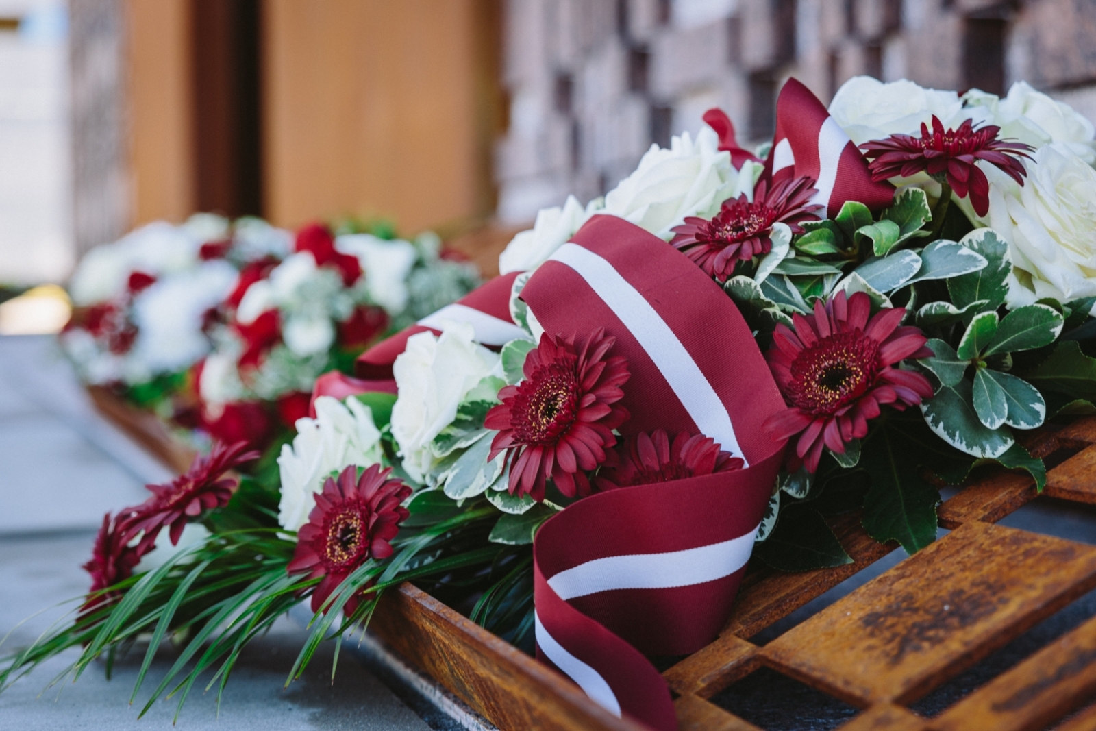 Kultūras ministrs Nauris Puntulis piedalās pasākumā “Aizvestie. Neaizmirstie” pie Latvijas Okupācijas muzeja
