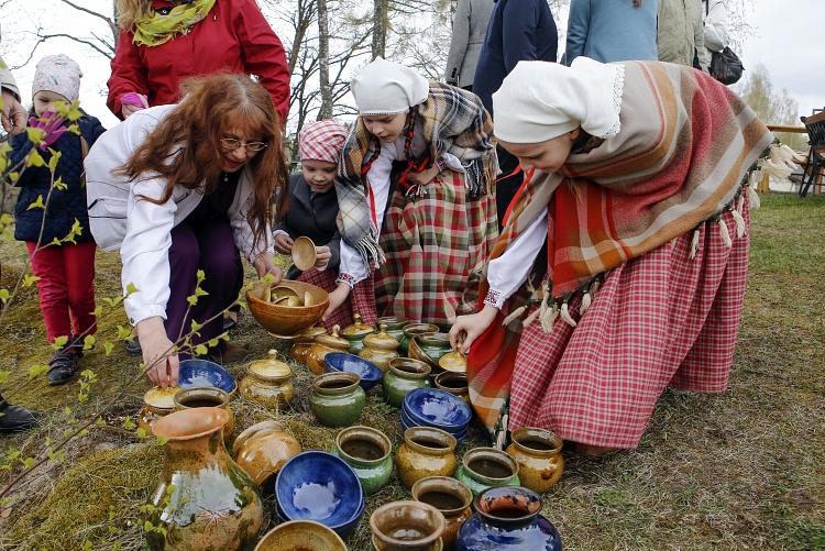Pasākums ģimenēm "100 Latgales podi Latgales kongresa simtgadei"