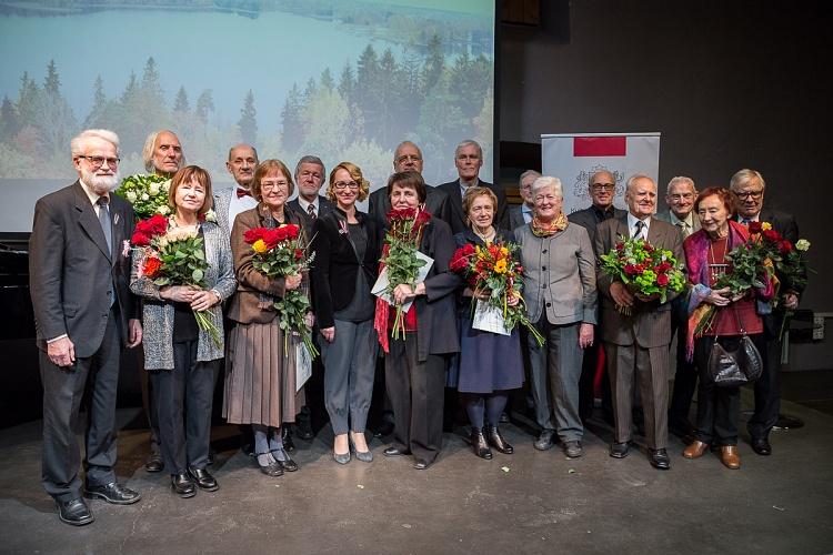 Kultūras ministrijas un Ministru kabineta Atzinības rakstu pasniegšana