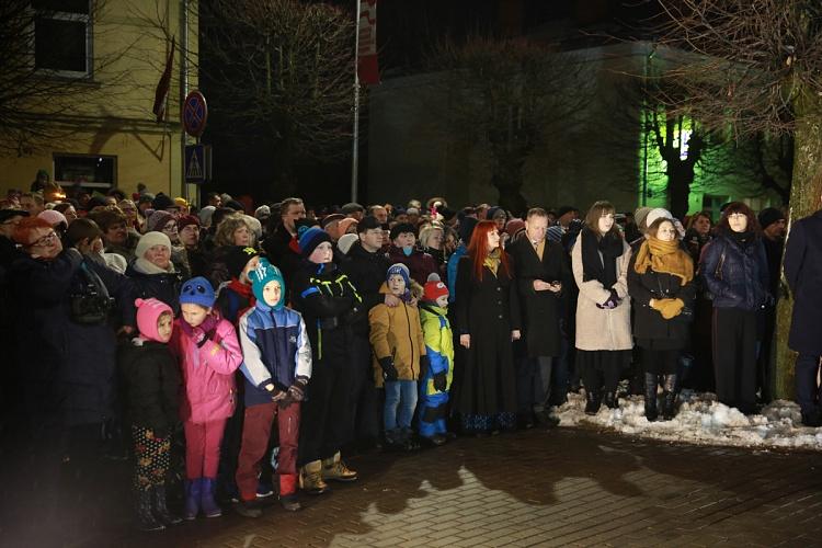 Latviešu Pagaidu Nacionālajai padomei - 100