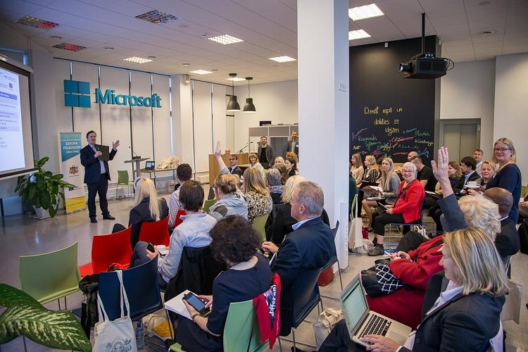 Eiropas Savienības programmas „Eiropa pilsoņiem” partnerības veicināšanas seminārs „Making Waves 2017”