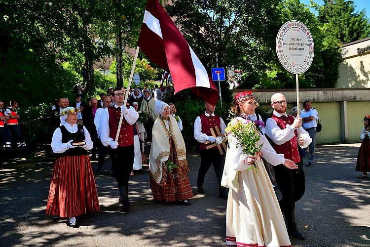 Eslingenas Dziesmu svētkiem 70