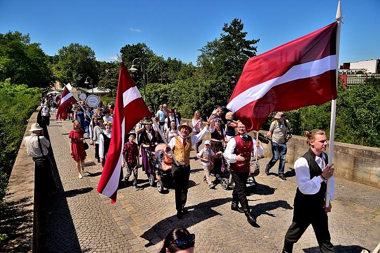 Eslingenas Dziesmu svētkiem 70