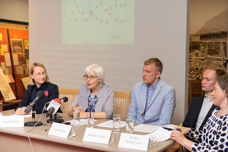 Izstādes "Latvijas gadsimts" preses konference