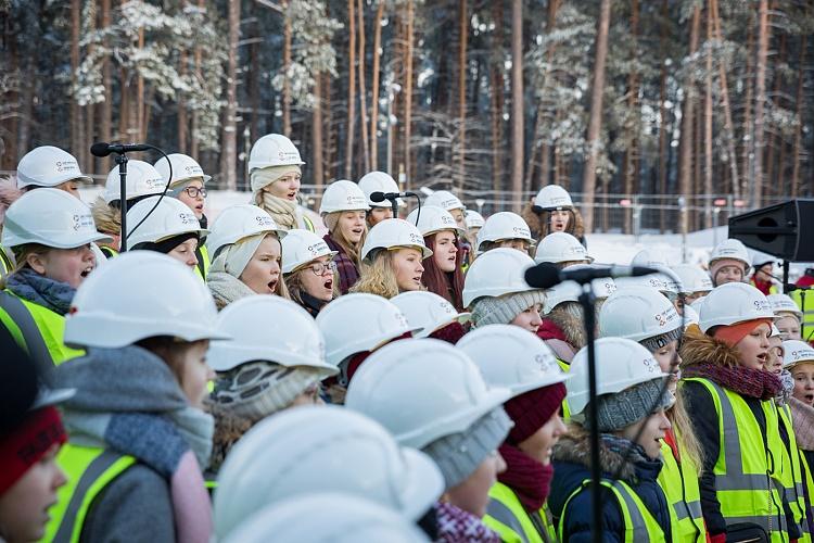 Mežaparka Lielās estrādes kapsulas nākamajām paaudzēm iebetonēšanas pasākums