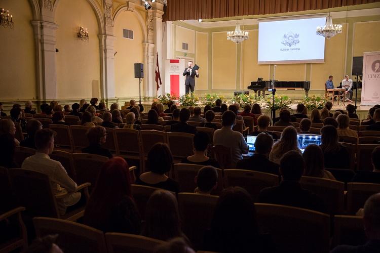 KM pateicības rakstu un Cimzes balvas pasniegšanas ceremonija kulturizglītības iestāžu audzēkņiem un pedagogiem