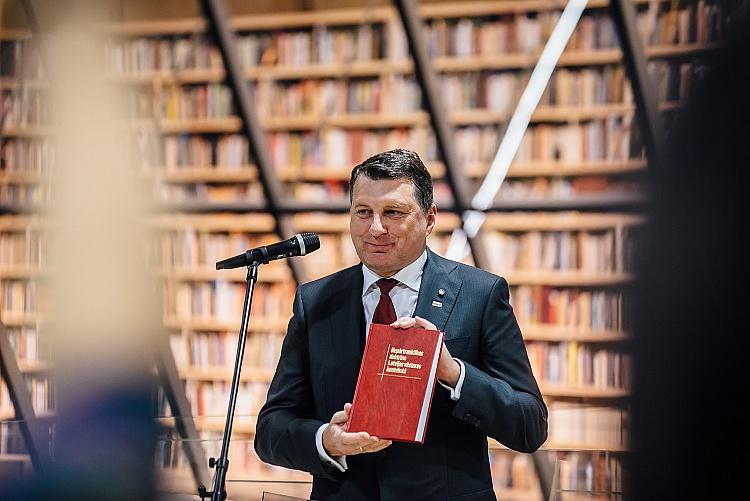 Latvijas valsts simtgades gada svinīgā atklāšana