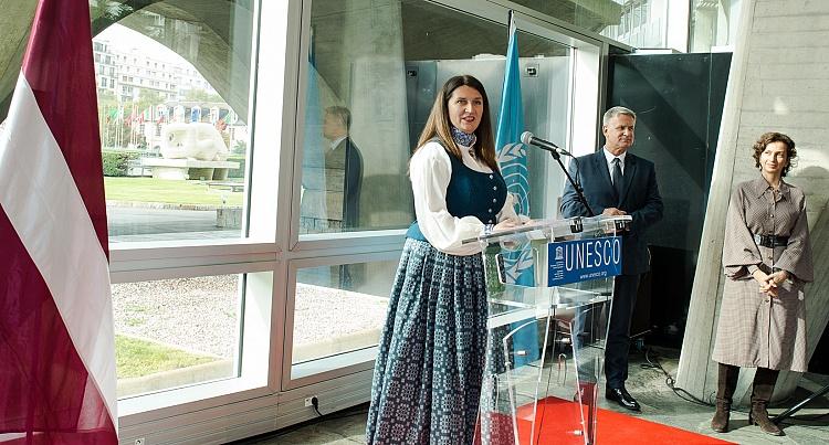 Francijā tiek atklāta audiovizuāla instalācija “Latvijas kultūras alfabēts”