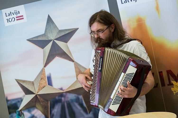 Lietuvas valsts atjaunošanas simtās gadadienas pasākums LNB