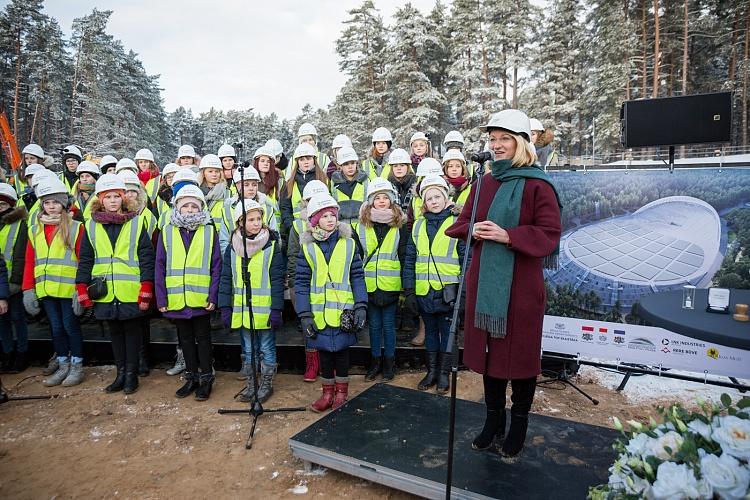 Mežaparka Lielās estrādes kapsulas nākamajām paaudzēm iebetonēšanas pasākums