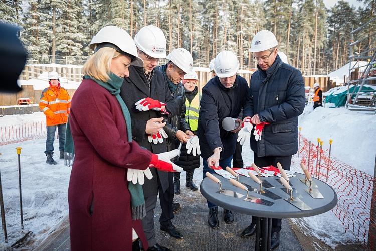 Mežaparka Lielās estrādes kapsulas nākamajām paaudzēm iebetonēšanas pasākums