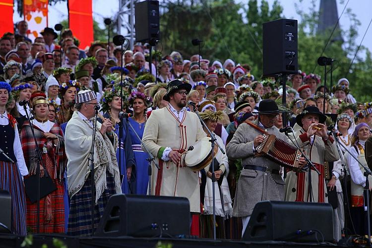 XXVI Vispārējie latviešu Dziesmu un XVI Deju svētki