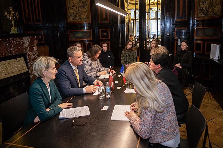 Tikšanās ar Francijas vēstnieci Odili Supizonu (Mme. Odile Soupison)