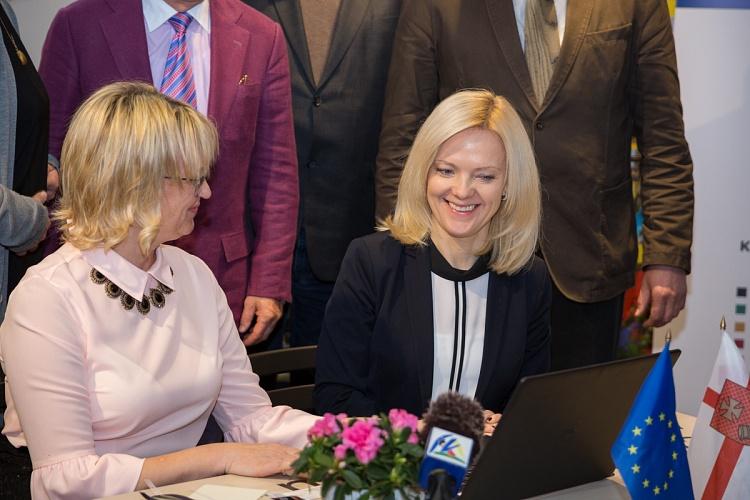 Līguma parakstīšana par Ziemeļkurzemes kultūrvēsturiskā un dabas mantojuma saglabašanu