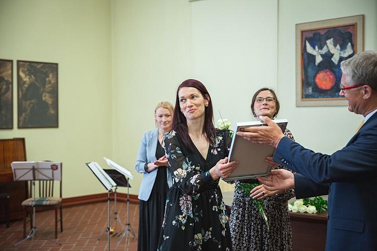 Pateicības rakstu pasniegšana muzeju speciālistiem, kuri muzeju jomā strādā 25 gadus