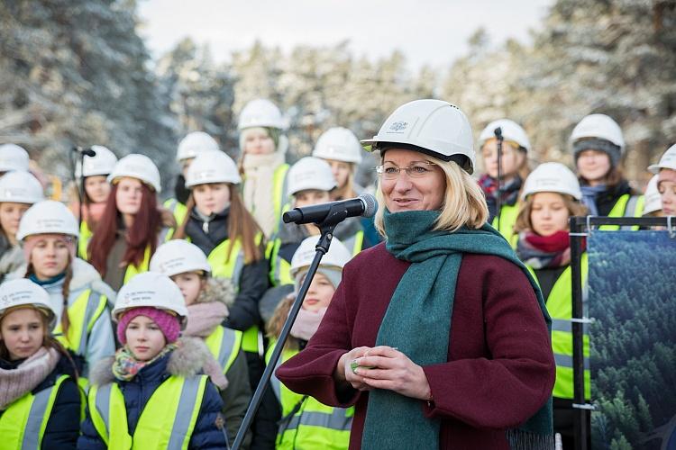 Mežaparka Lielās estrādes kapsulas nākamajām paaudzēm iebetonēšanas pasākums