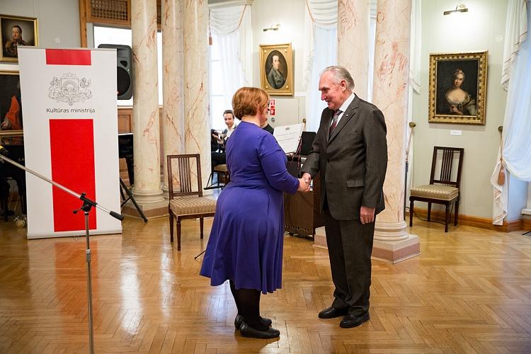 KM Atzinības rakstu pasniegšanas ceremonija.