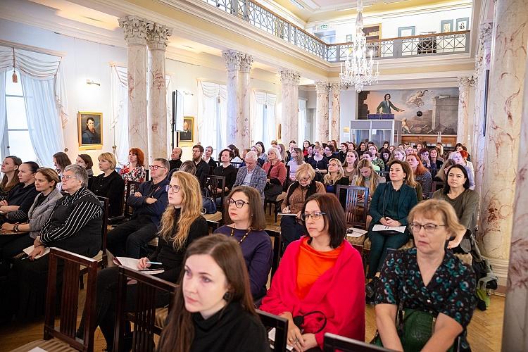 EEZ programmas "Vietējā attīstība, nabadzības mazināšana un kultūras sadarbība" ietvaros rīkota starptautiska konference par kvalitatīva kultūras piedāvājuma radīšanu bērnu un jauniešu auditorijai 7.novembrī