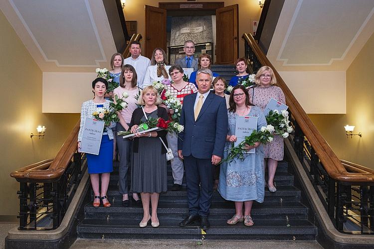 Pateicības rakstu pasniegšana muzeju speciālistiem, kuri muzeju jomā strādā 25 gadus