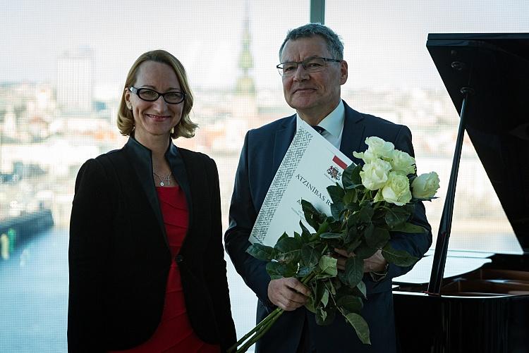 KM atzinības rakstu pasniegšanas ceremonija