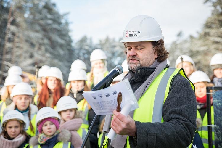 Mežaparka Lielās estrādes kapsulas nākamajām paaudzēm iebetonēšanas pasākums