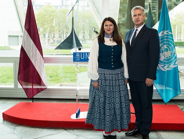 Francijā tiek atklāta audiovizuāla instalācija “Latvijas kultūras alfabēts”