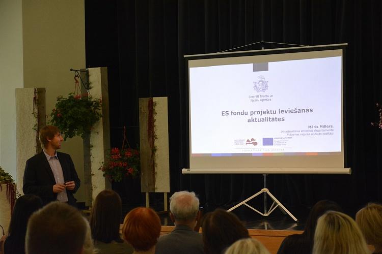 Alūksnē tiekas ERAF atbalstīto kultūras un dabas mantojuma atjaunošanas projektu īstenotāji