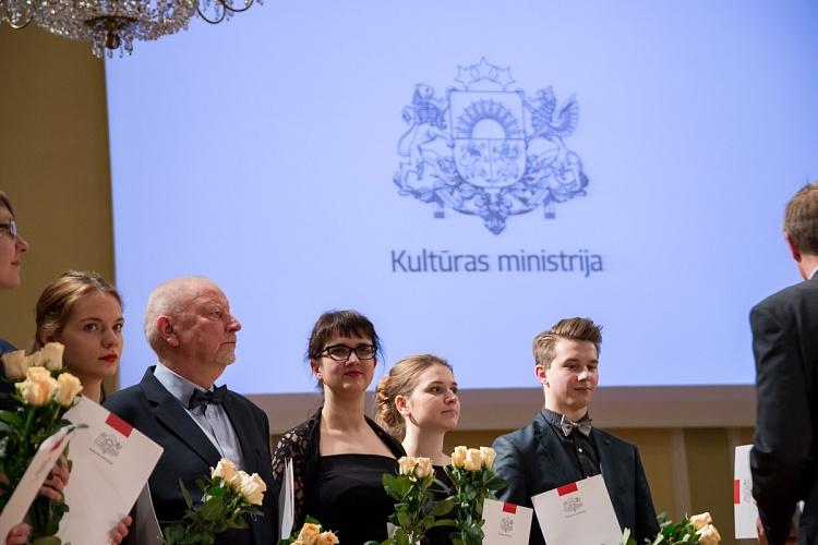 KM pateicības rakstu un Cimzes balvas pasniegšanas ceremonija kulturizglītības iestāžu audzēkņiem un pedagogiem