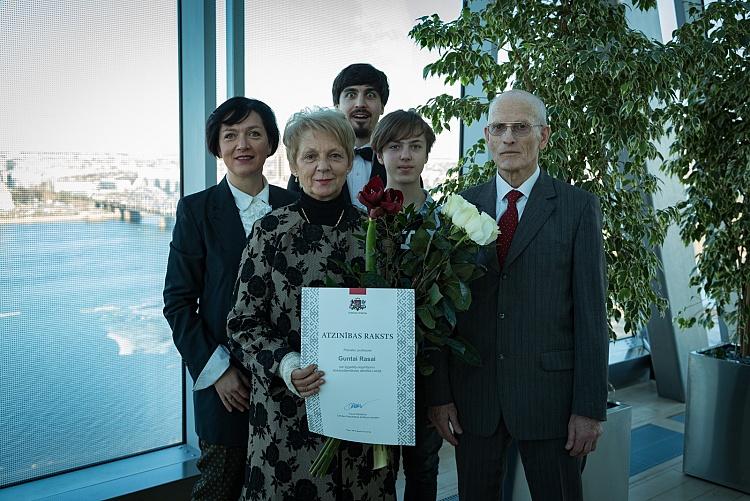 KM atzinības rakstu pasniegšanas ceremonija