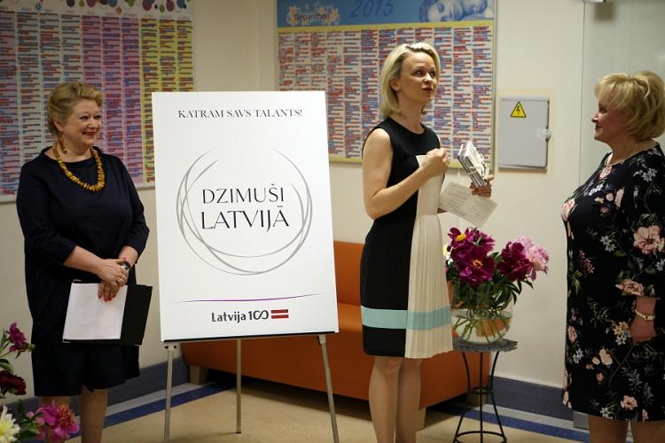 Rīgas Dzemdību nama Dzemdību centrs iegūst nosaukumu “Dzimuši Latvijā”