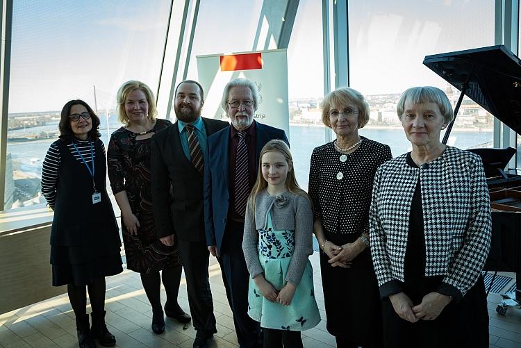 KM atzinības rakstu pasniegšanas ceremonija