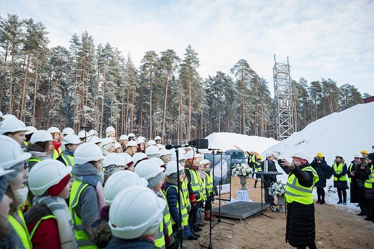 Mežaparka Lielās estrādes kapsulas nākamajām paaudzēm iebetonēšanas pasākums