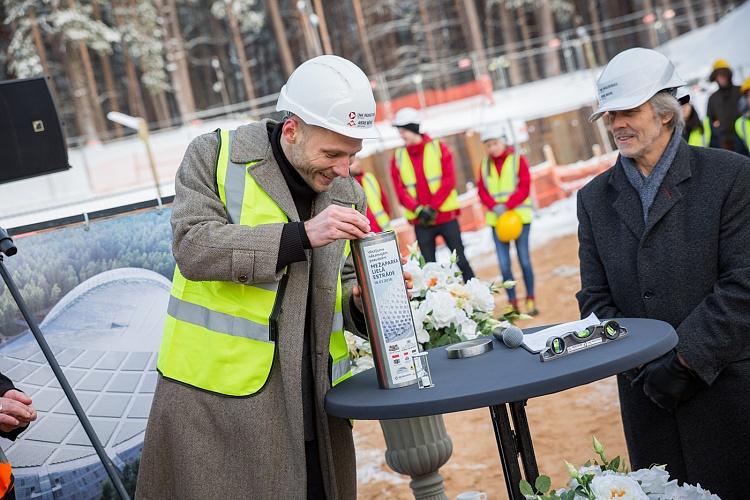 Mežaparka Lielās estrādes kapsulas nākamajām paaudzēm iebetonēšanas pasākums