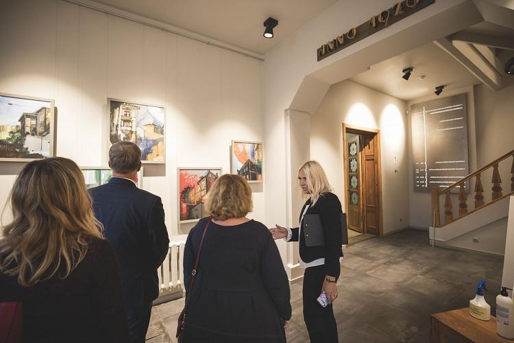 Kultūras ministrs apmeklē Liepājas Mūzikas, mākslas un dizaina vidusskolu