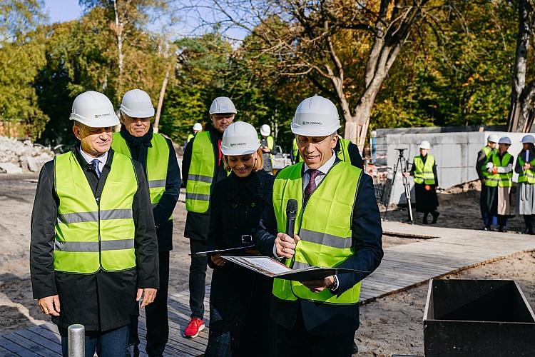Koncertdārza "Pūt, vējiņi" pamatakmens ielikšanas svinīgais pasākums