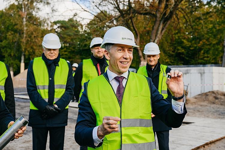 Koncertdārza "Pūt, vējiņi" pamatakmens ielikšanas svinīgais pasākums