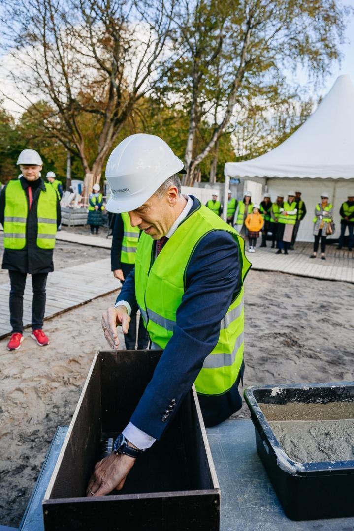 Koncertdārza "Pūt, vējiņi" pamatakmens ielikšanas svinīgais pasākums