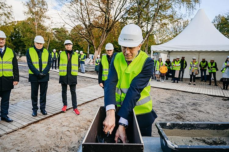 Koncertdārza "Pūt, vējiņi" pamatakmens ielikšanas svinīgais pasākums