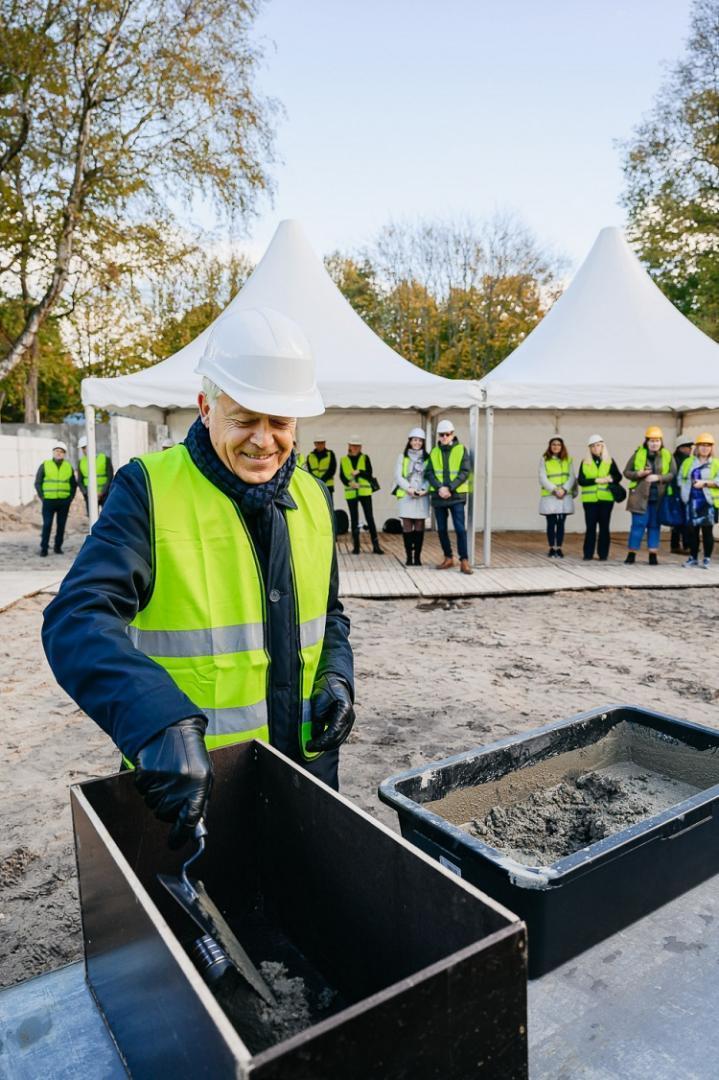 Koncertdārza "Pūt, vējiņi" pamatakmens ielikšanas svinīgais pasākums