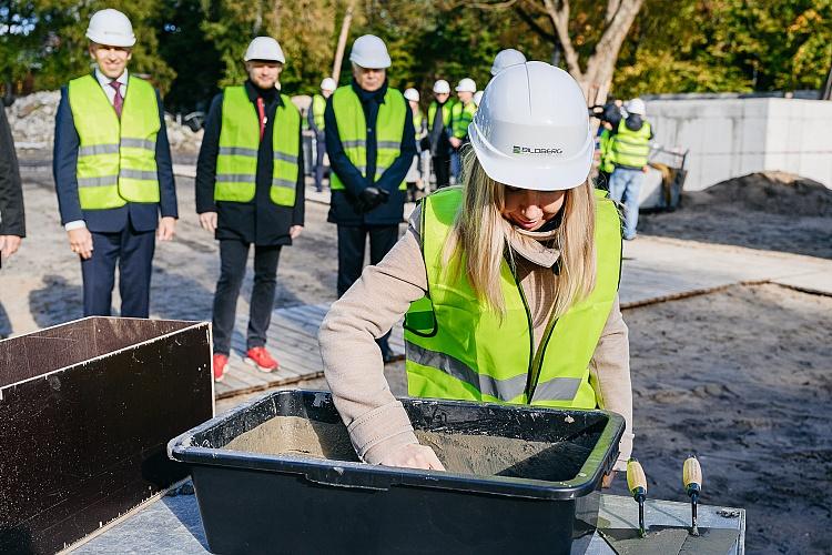 Koncertdārza "Pūt, vējiņi" pamatakmens ielikšanas svinīgais pasākums