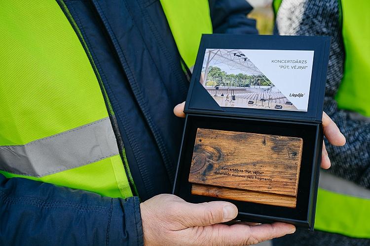 Koncertdārza "Pūt, vējiņi" pamatakmens ielikšanas svinīgais pasākums