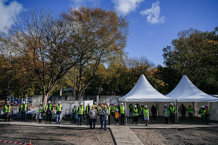 Koncertdārza "Pūt, vējiņi" pamatakmens ielikšanas svinīgais pasākums