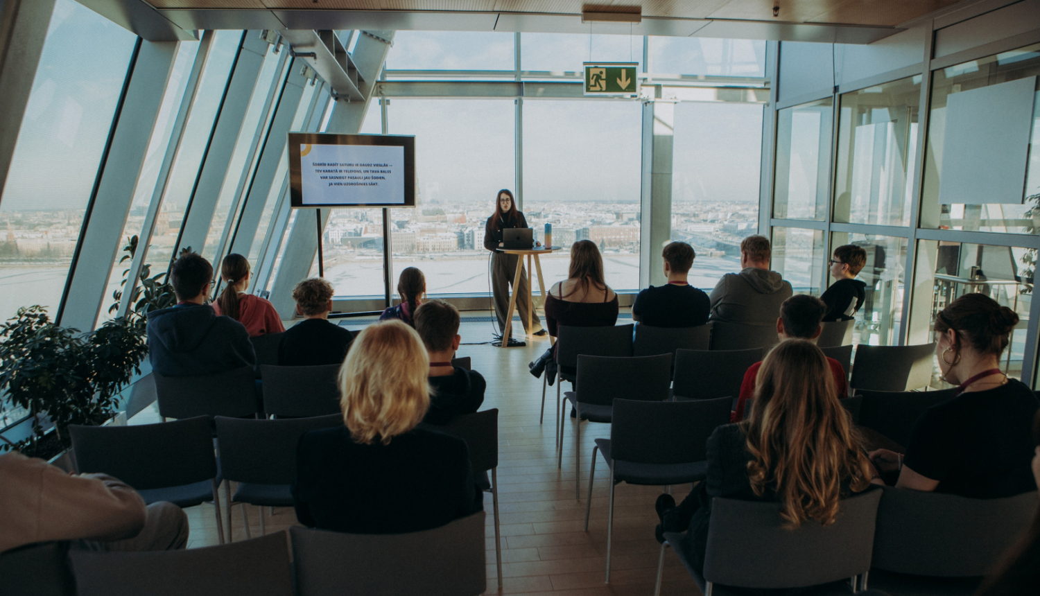 Pirmā Latvijas Goda ģimeņu foruma norise Latvijas Nacionālajā bibliotēkā