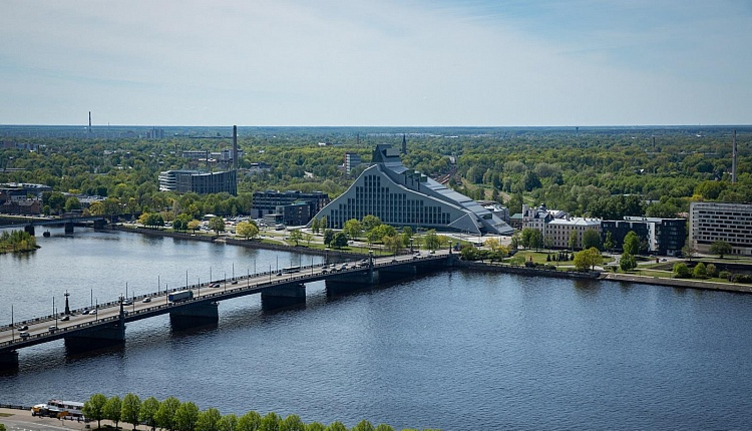 KM: Valsts ir pilnībā izpildījusi savas saistības pret LNB ēkas būvniekiem