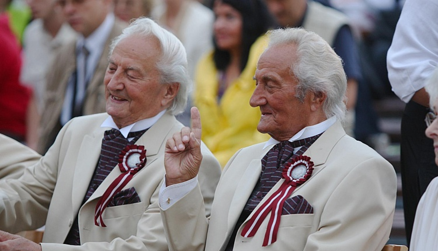 Trešais cikla “Laudamus +” raidījums 21. decembrī veltīts izcilajiem diriģentiem brāļiem Kokariem