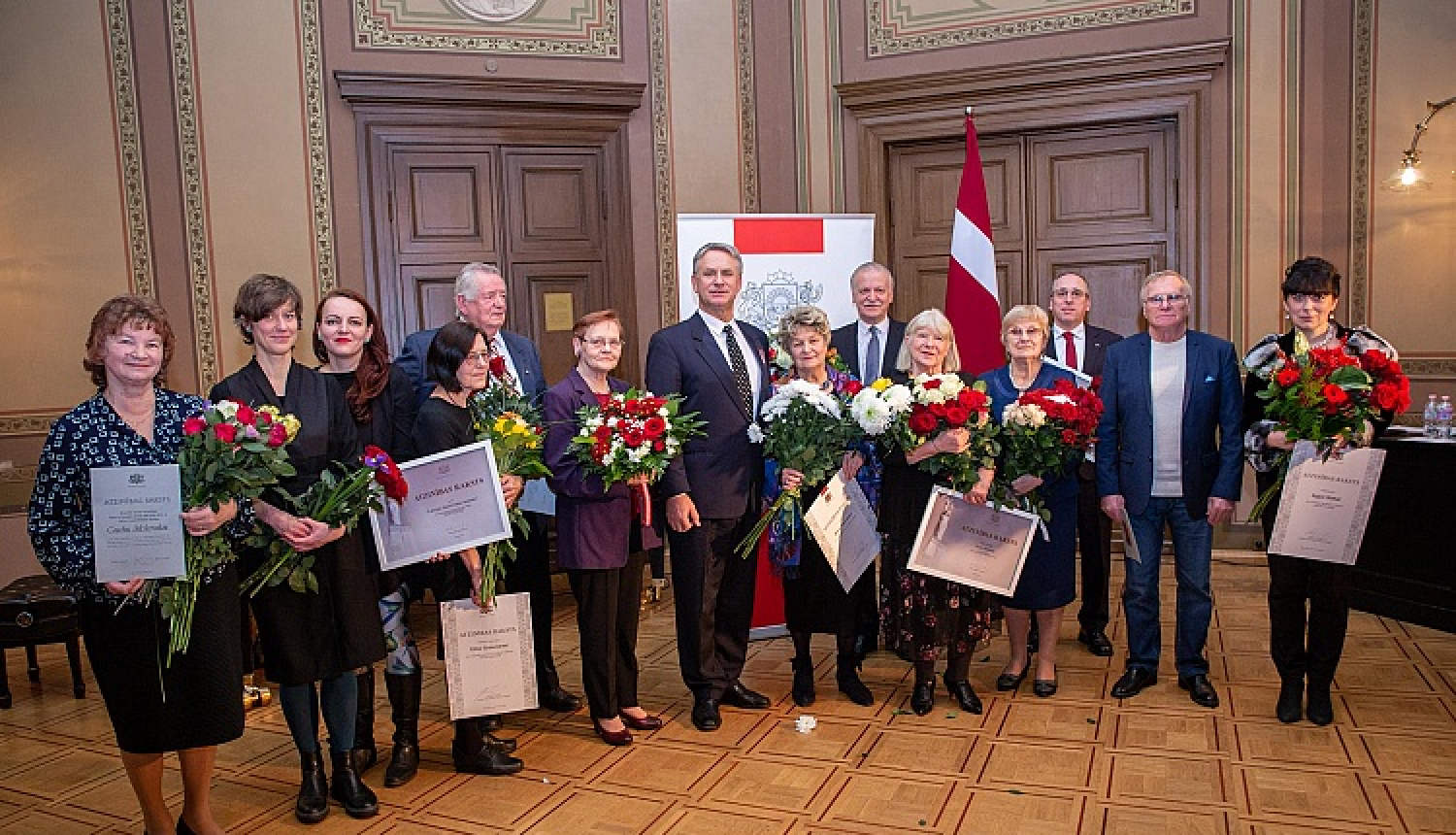 Pasniegti atzinības raksti par radošo ieguldījumu un mūža darbu kultūrā