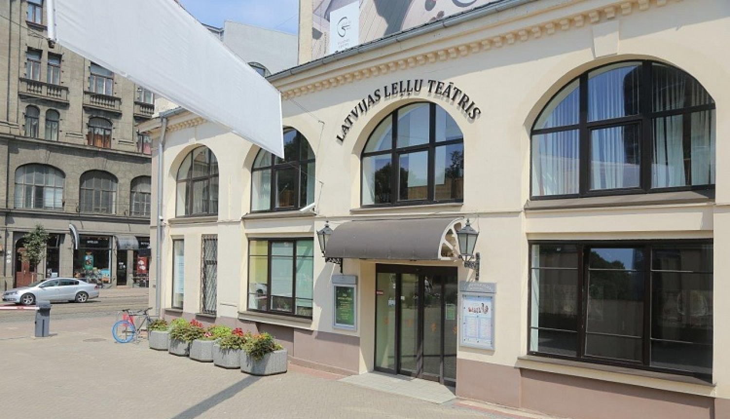 Leļļu teātri gaida lielākas pārmaiņas kā plānots – papildus energoefektivitātes projektam ēkai stiprinās pamatus un konstrukcijas